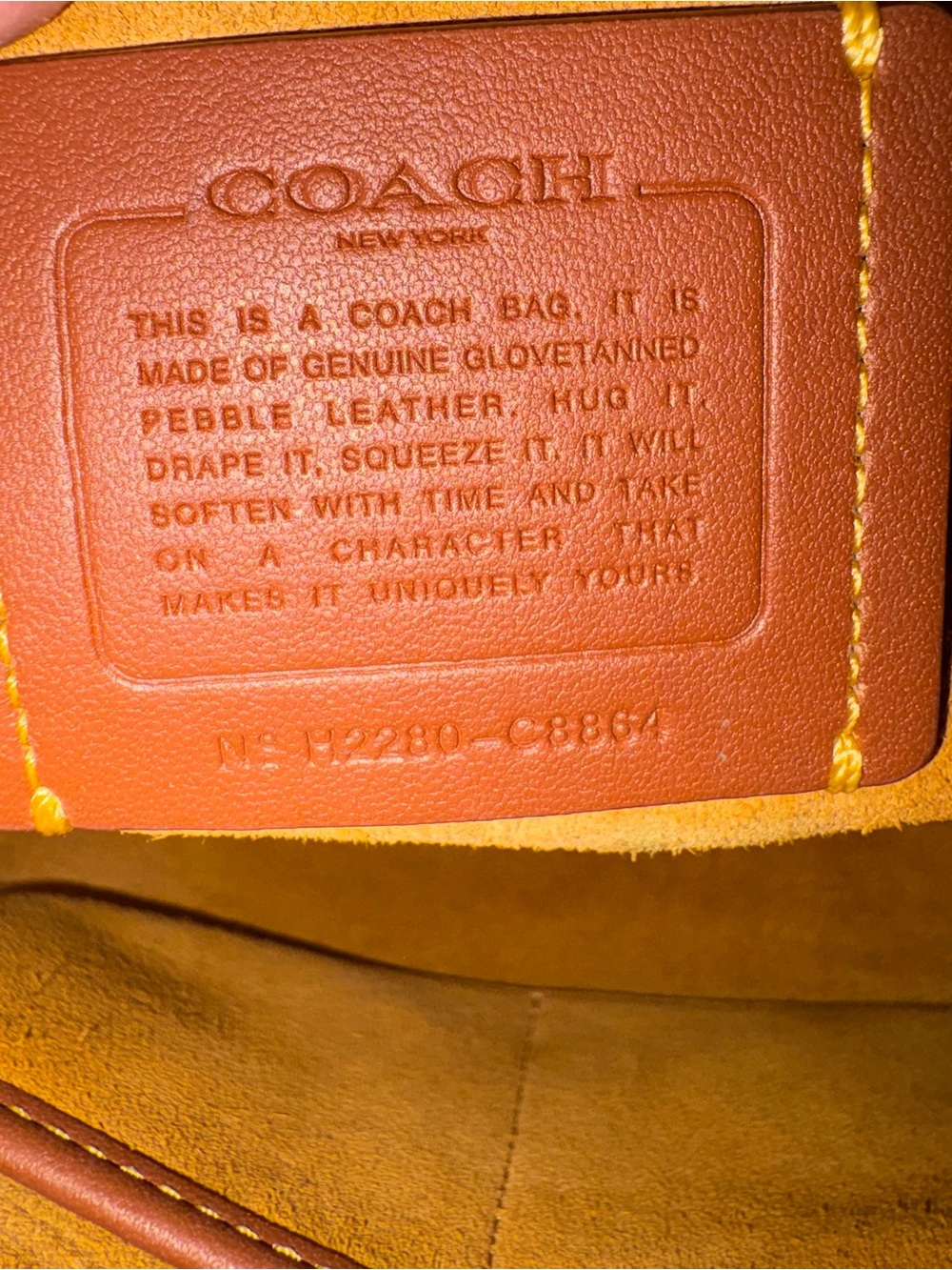 The Coach C8864 Ruby 25 satchel Glovetanned pebbled leather, black - Picture 7 of 16